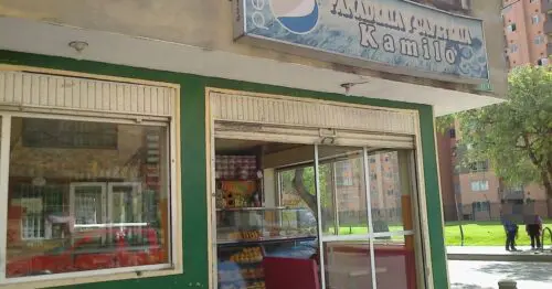 PANADERIA Y CAFETERIA KAMILO CALLE 9 80C CON 03 PANADERIA Y CAFETERIA KAMILO CALLE 9 80C CON 03